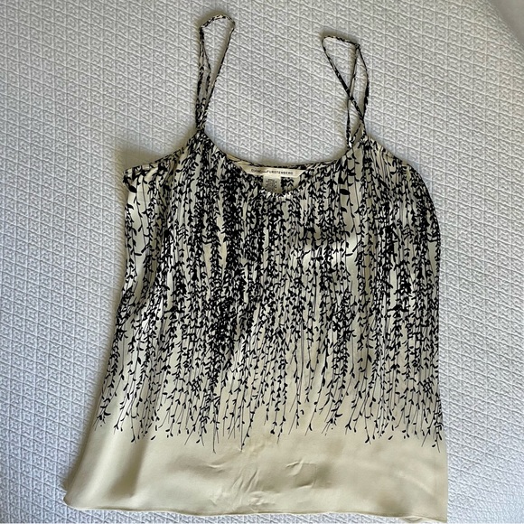 Diane Von Furstenberg Silk Blouse - Picture 4 of 6